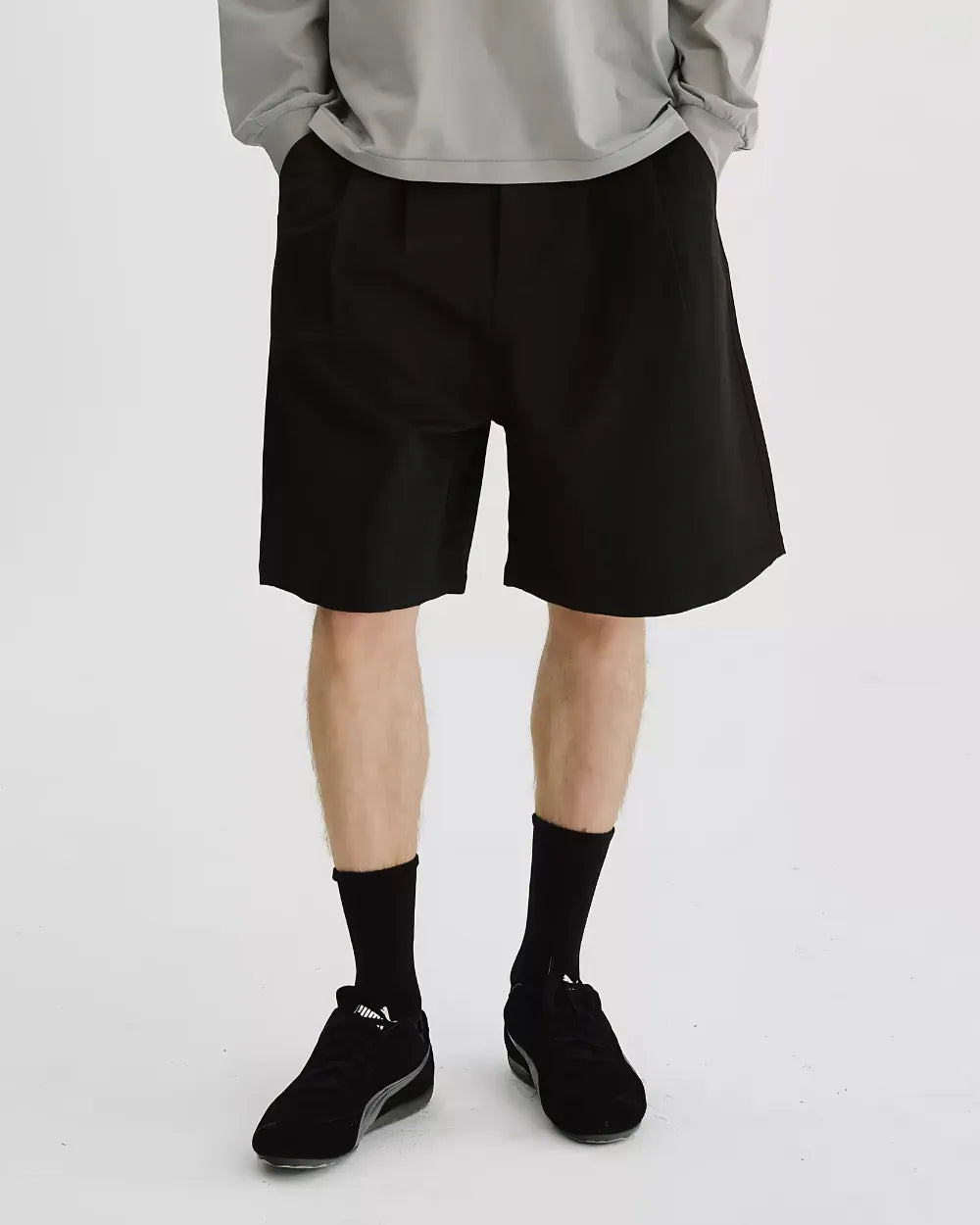 WIDE TUCK SHORTS W1743