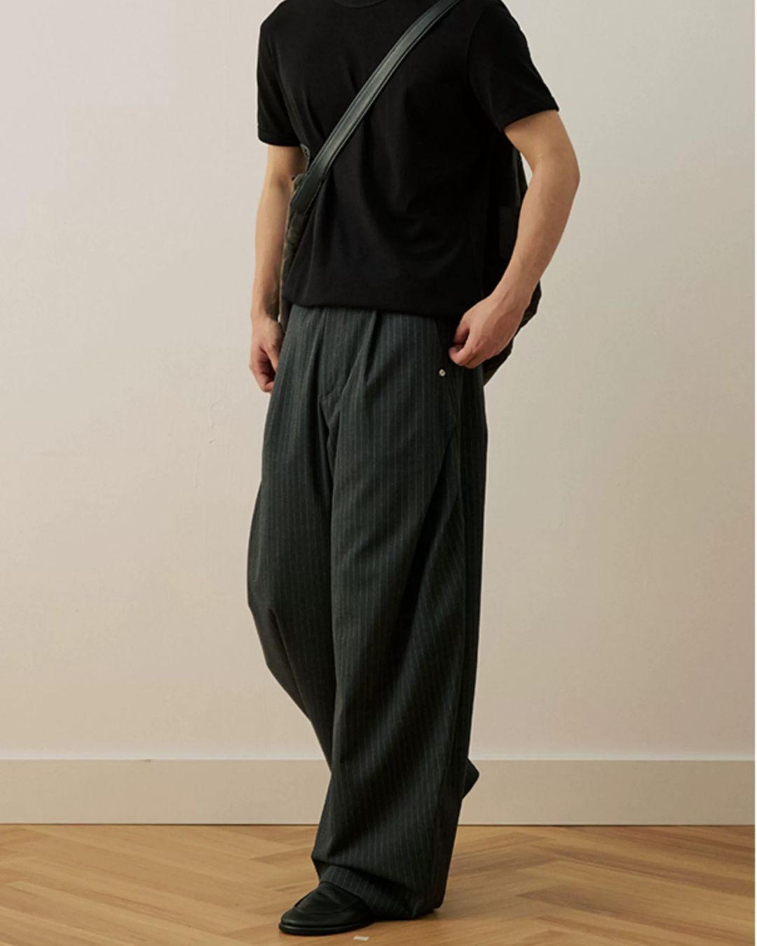 PINSTRIPE WIDE SLACKS W1489
