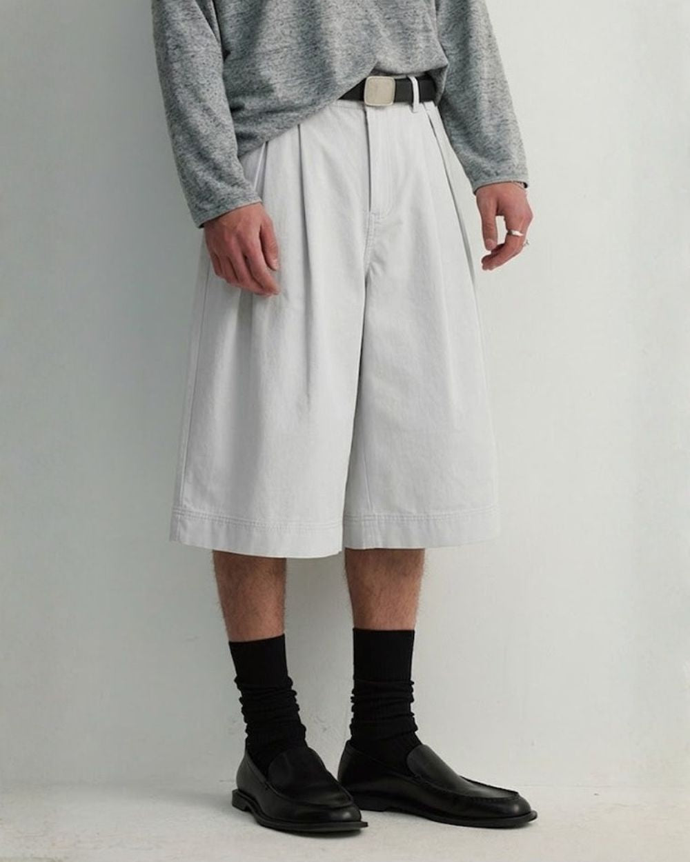 TWO TUCK WIDE SHORTS W1629 – WGONG
