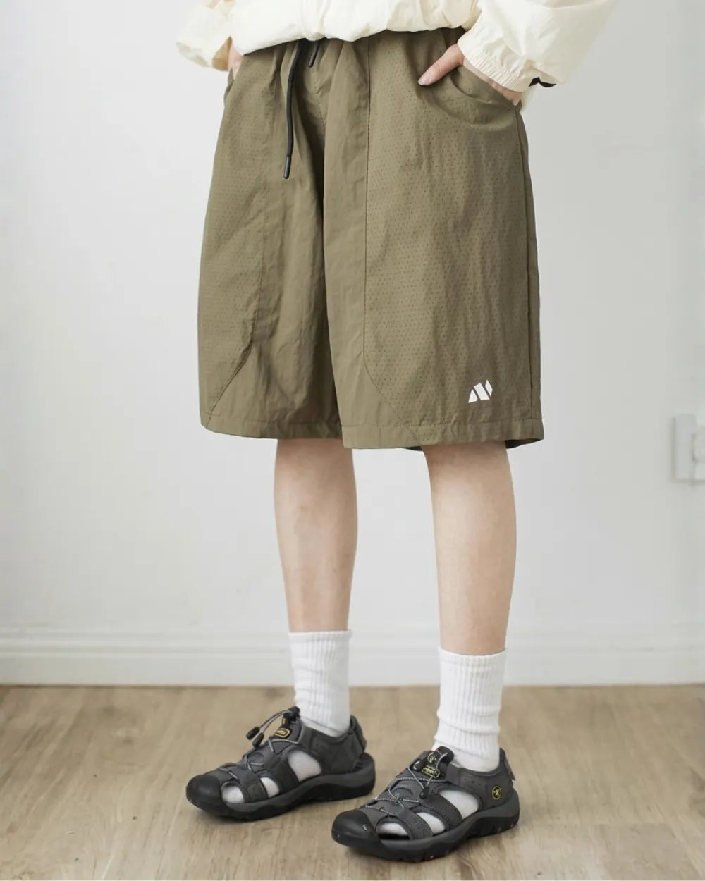 NYLON WIDE SHORTS W1745