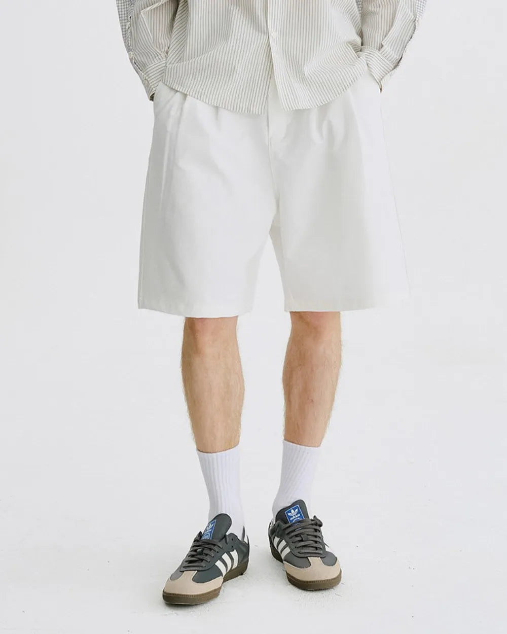 WIDE TUCK SHORTS W1743