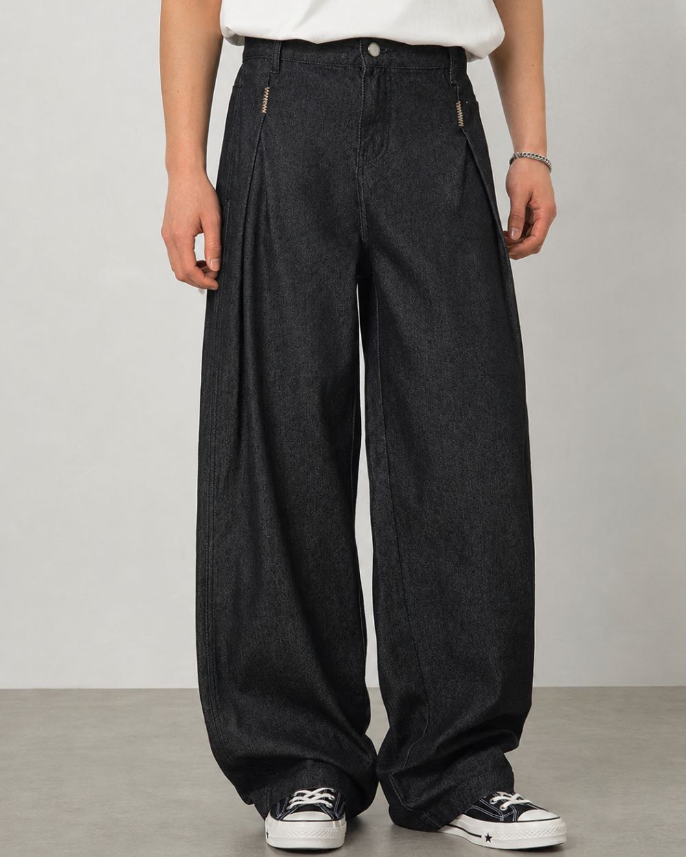 LOOSE TUCK DENIM PANTS W1768