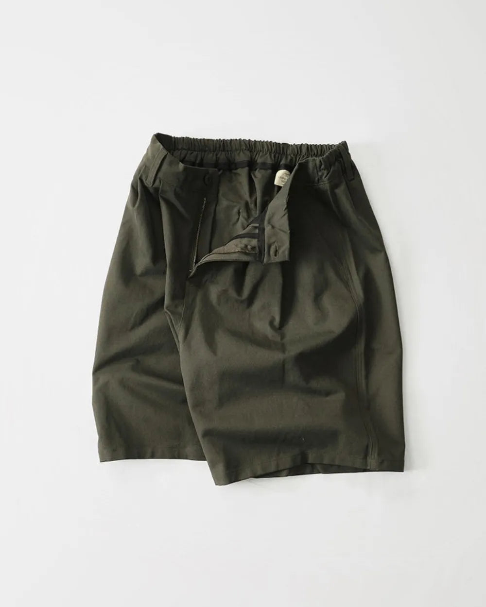 WIDE TUCK SHORTS W1743