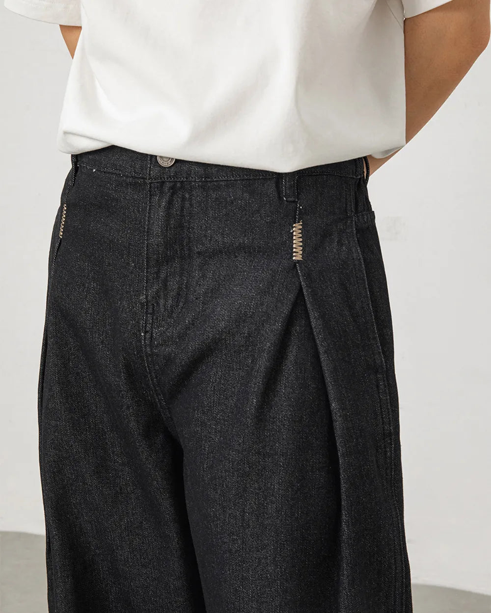 LOOSE TUCK DENIM PANTS W1768
