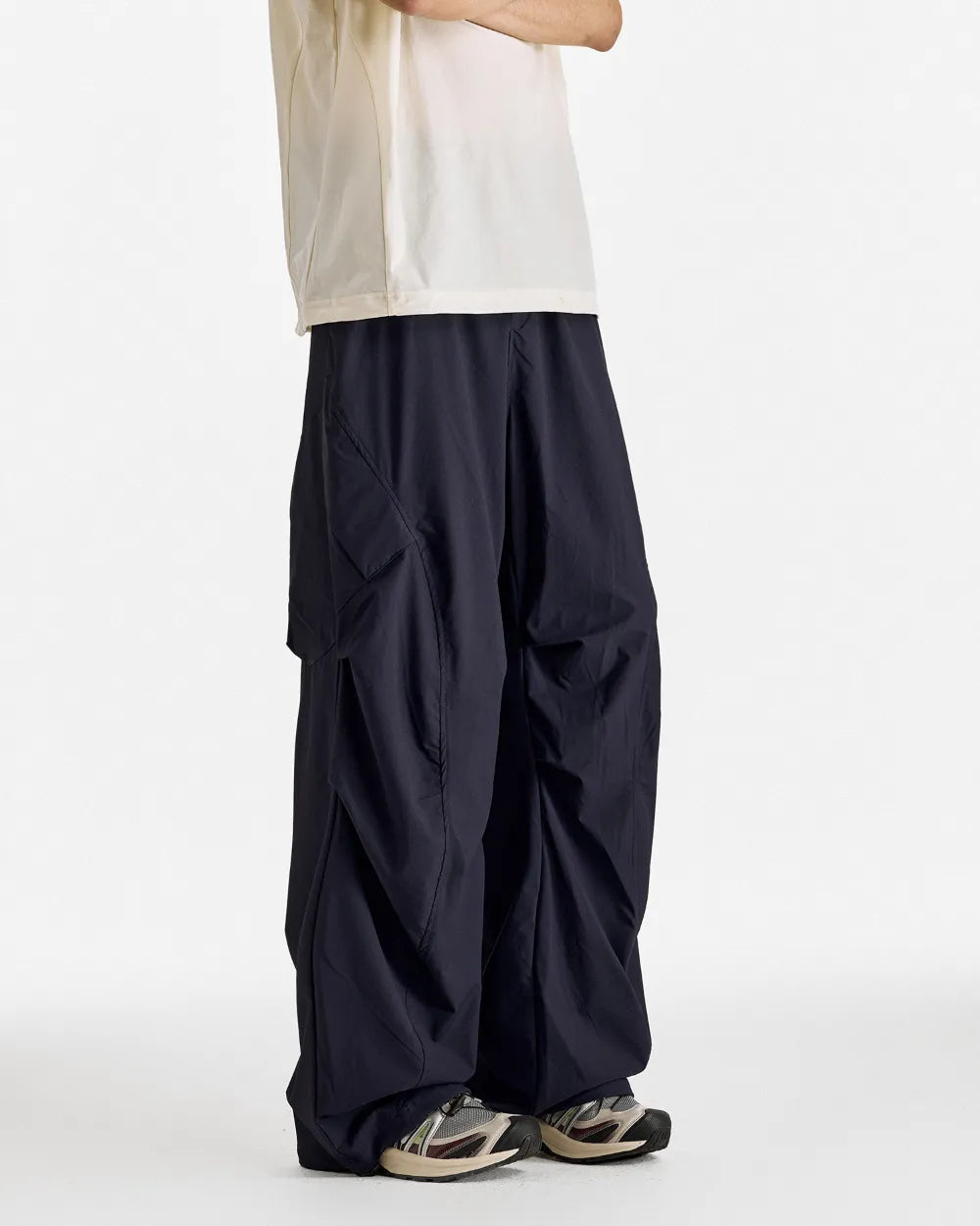 STRETCH NYLON WIDE CARGO PANTS W1862