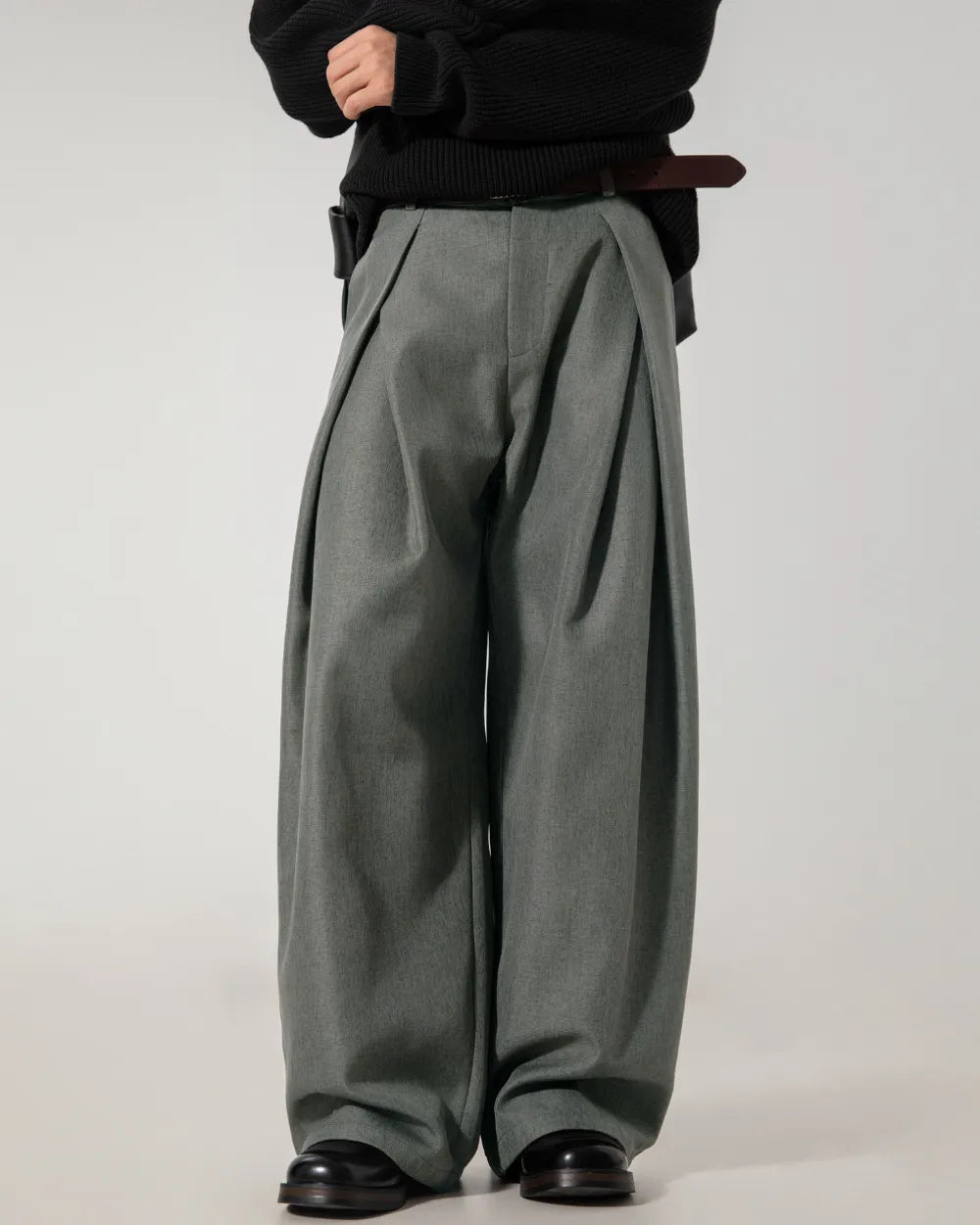 DEEP TUCK WIDE SLACKS W1841