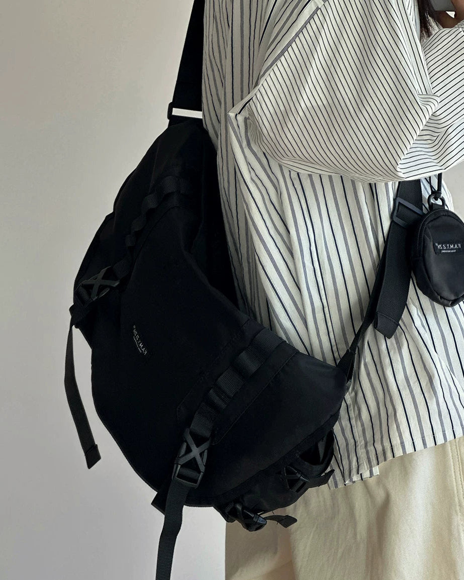 9TH 多機能クロスボディバッグ 日本の片肩メッセンジャー機能は、男女両方の多用途な大容量ナイロンワークウェアです