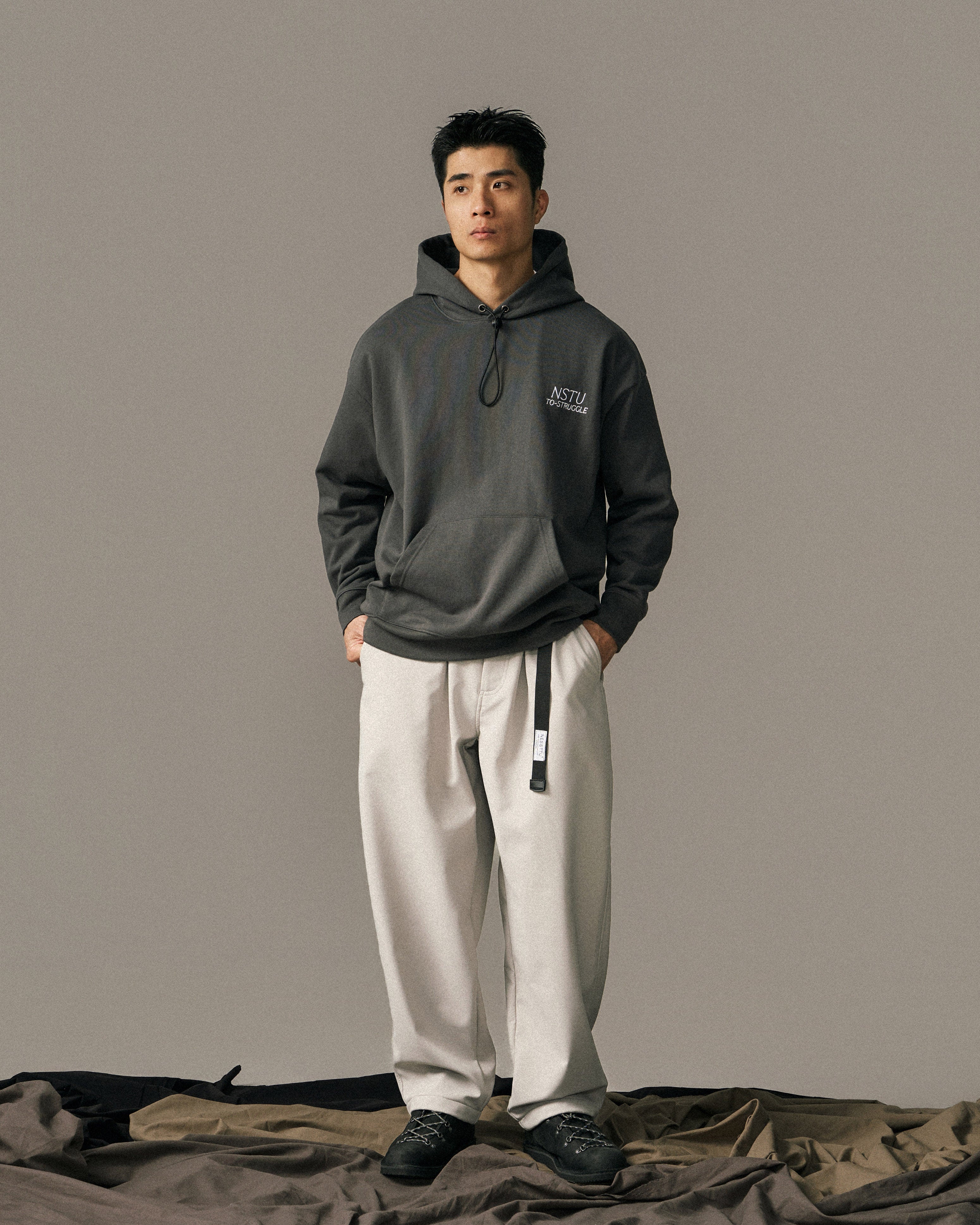 BELTED CHINO PANTS W1565