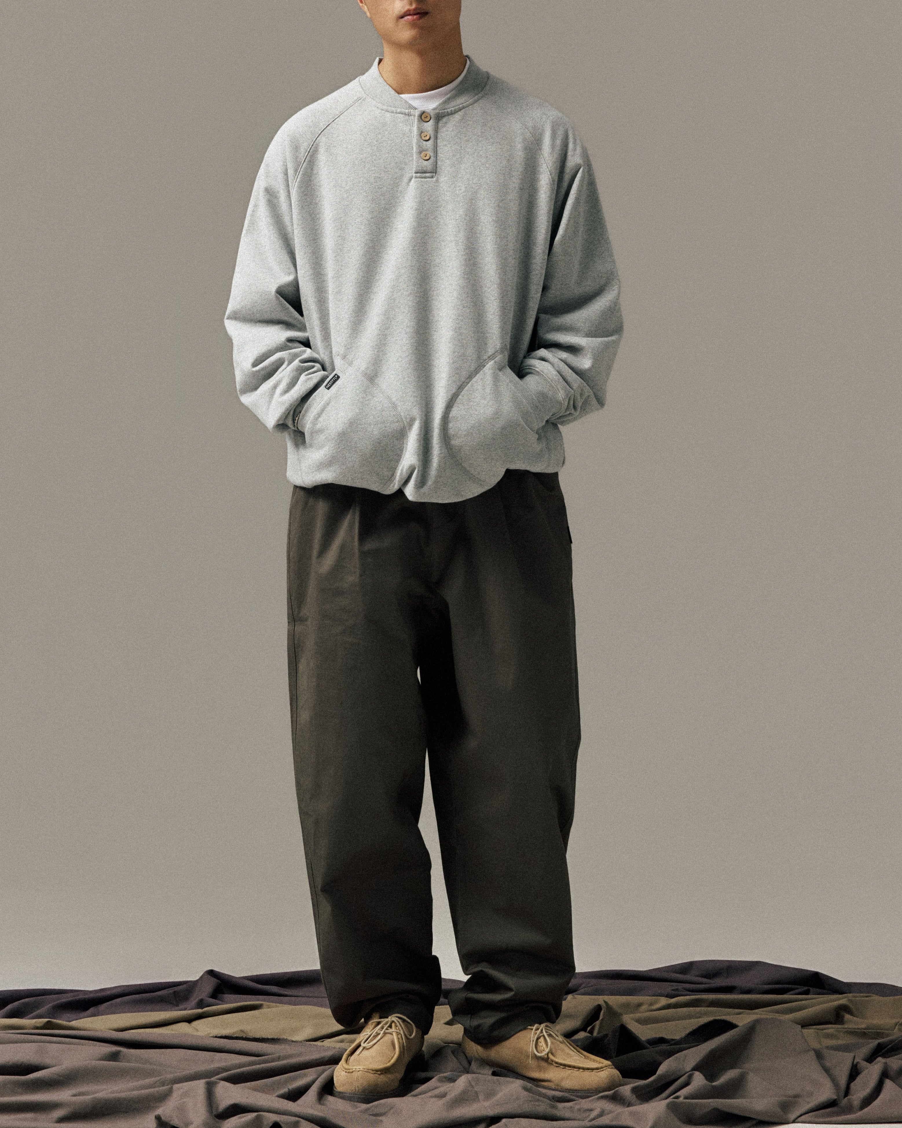 HENLEY FLEECE SWEATSHIRT W1559