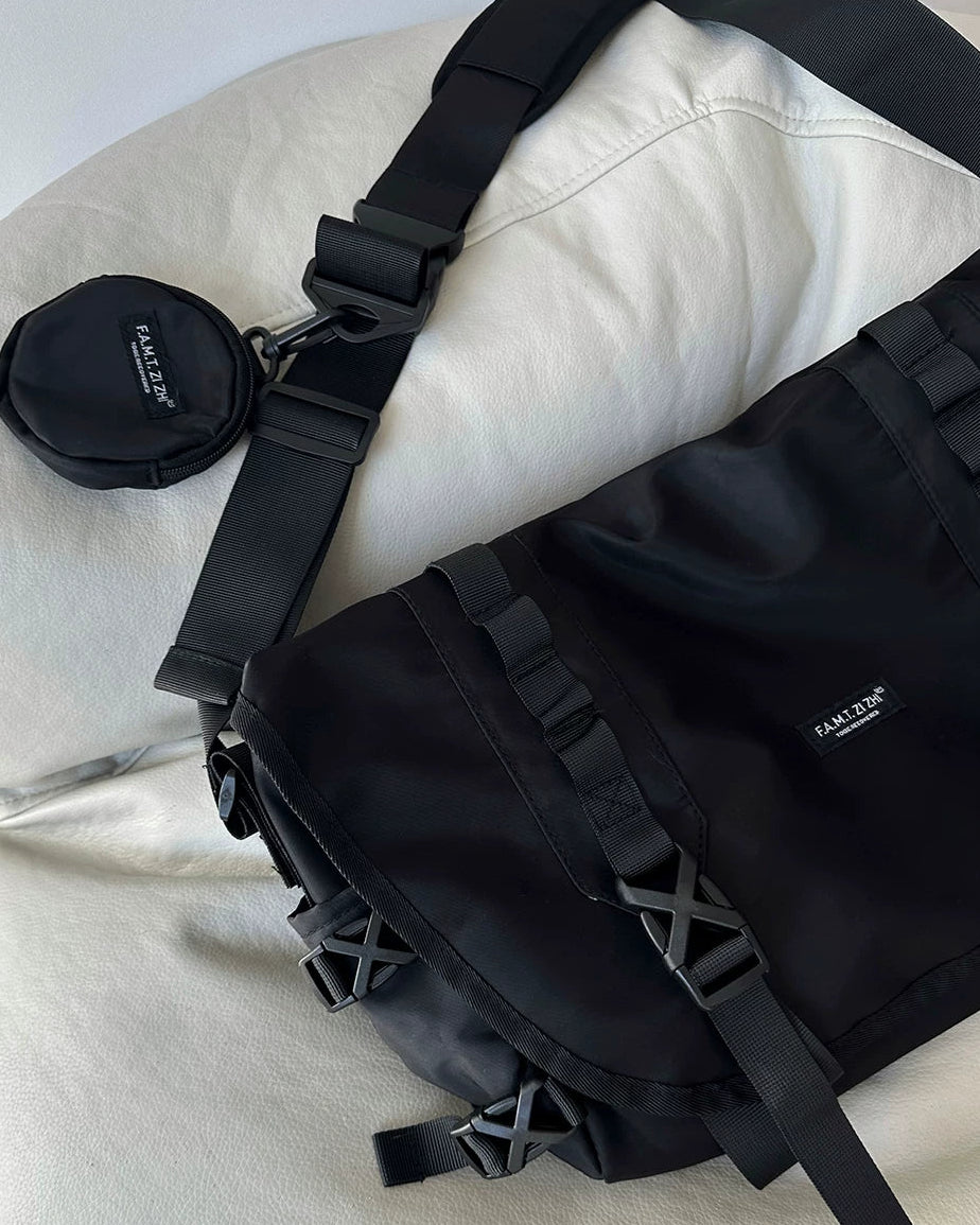 9TH 多機能クロスボディバッグ 日本の片肩メッセンジャー機能は、男女両方の多用途な大容量ナイロンワークウェアです