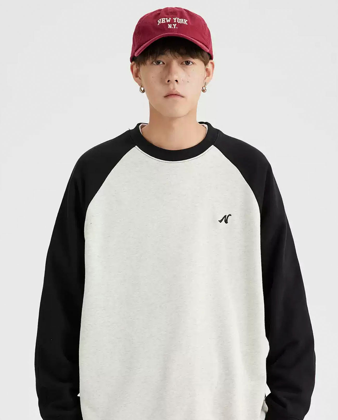 RAGLAN CREW SWEATSHIRT W1374