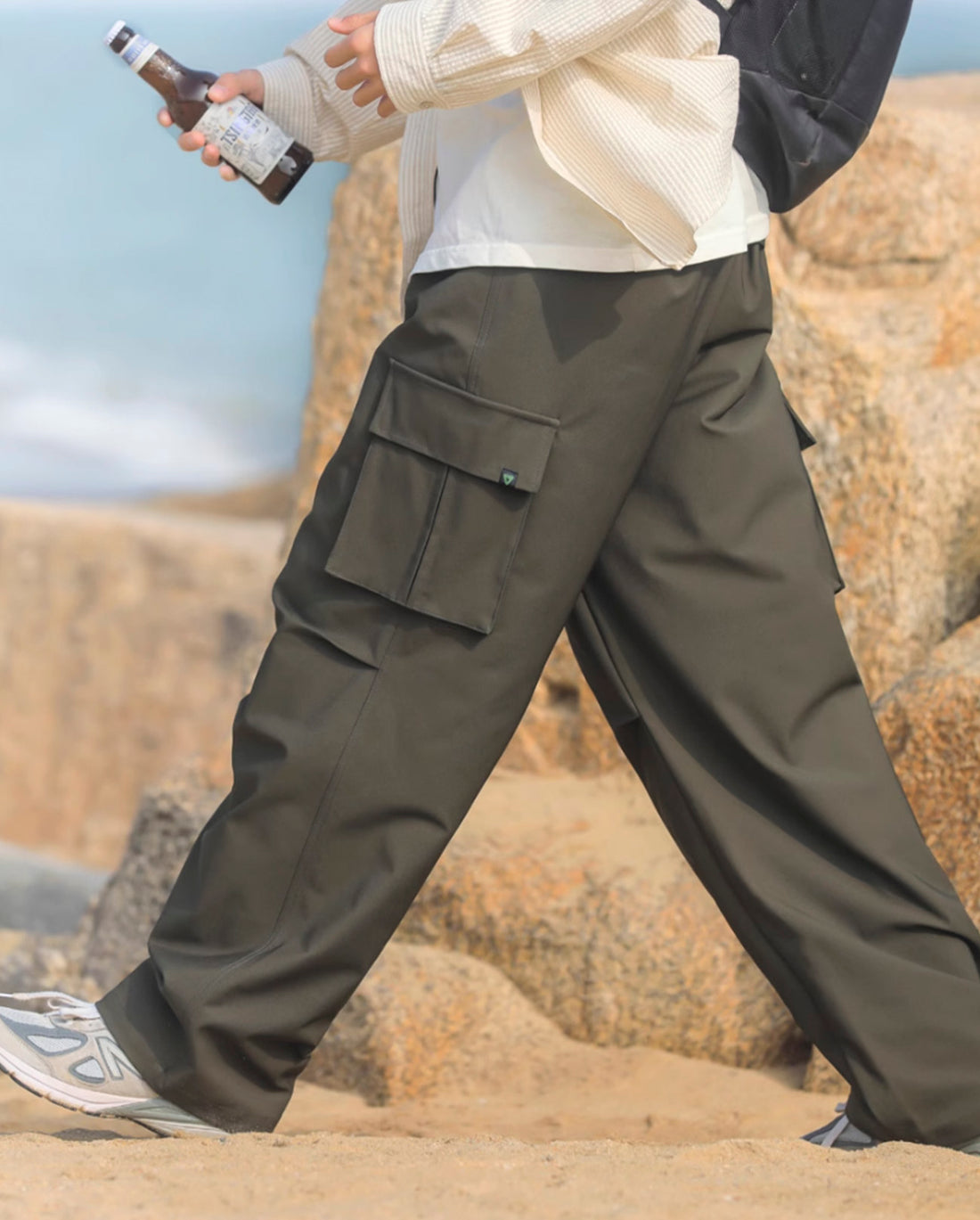 LOOSE FIT TECH CARGO PANTS W806