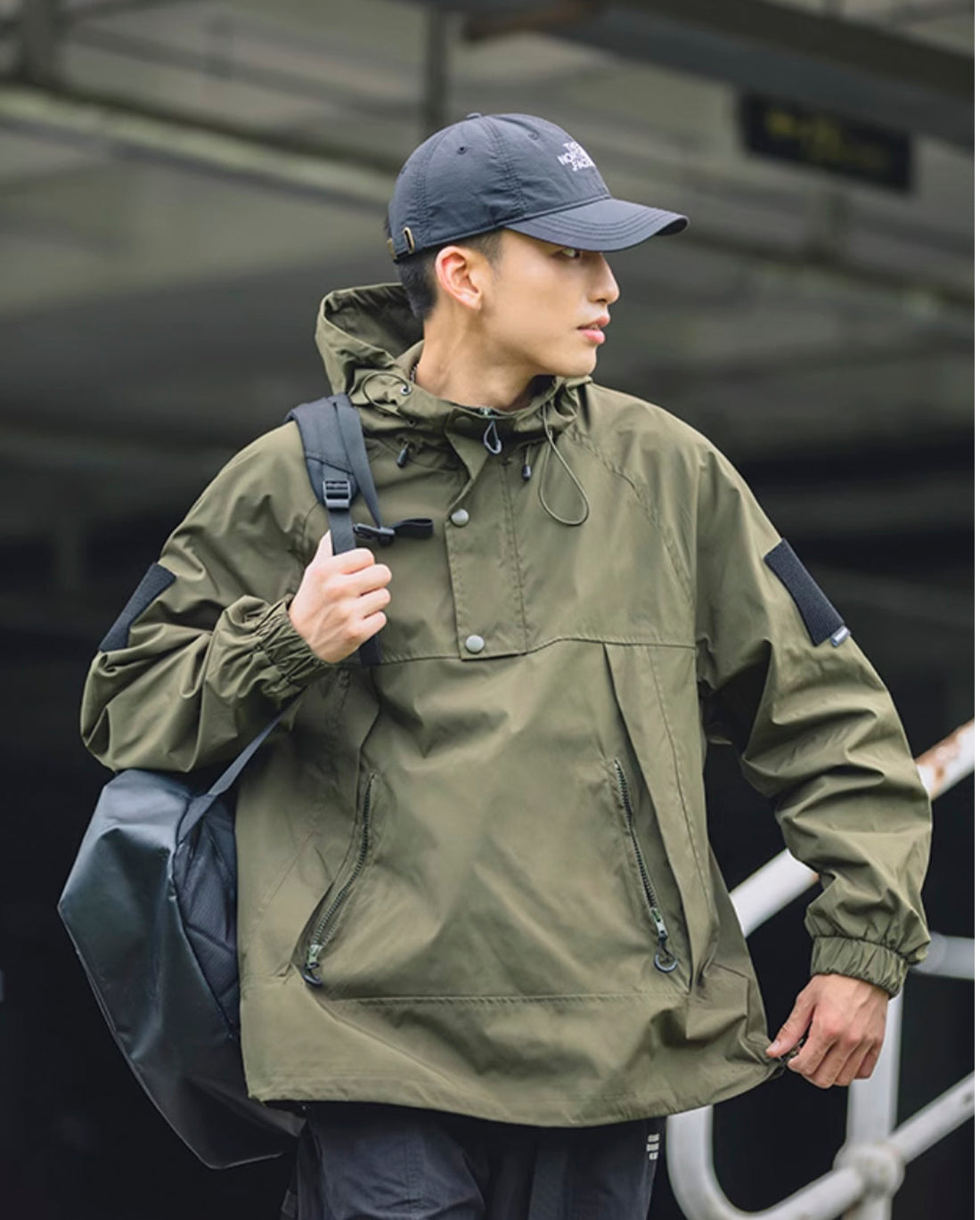 MOUNTAIN RETRO JACKET W817