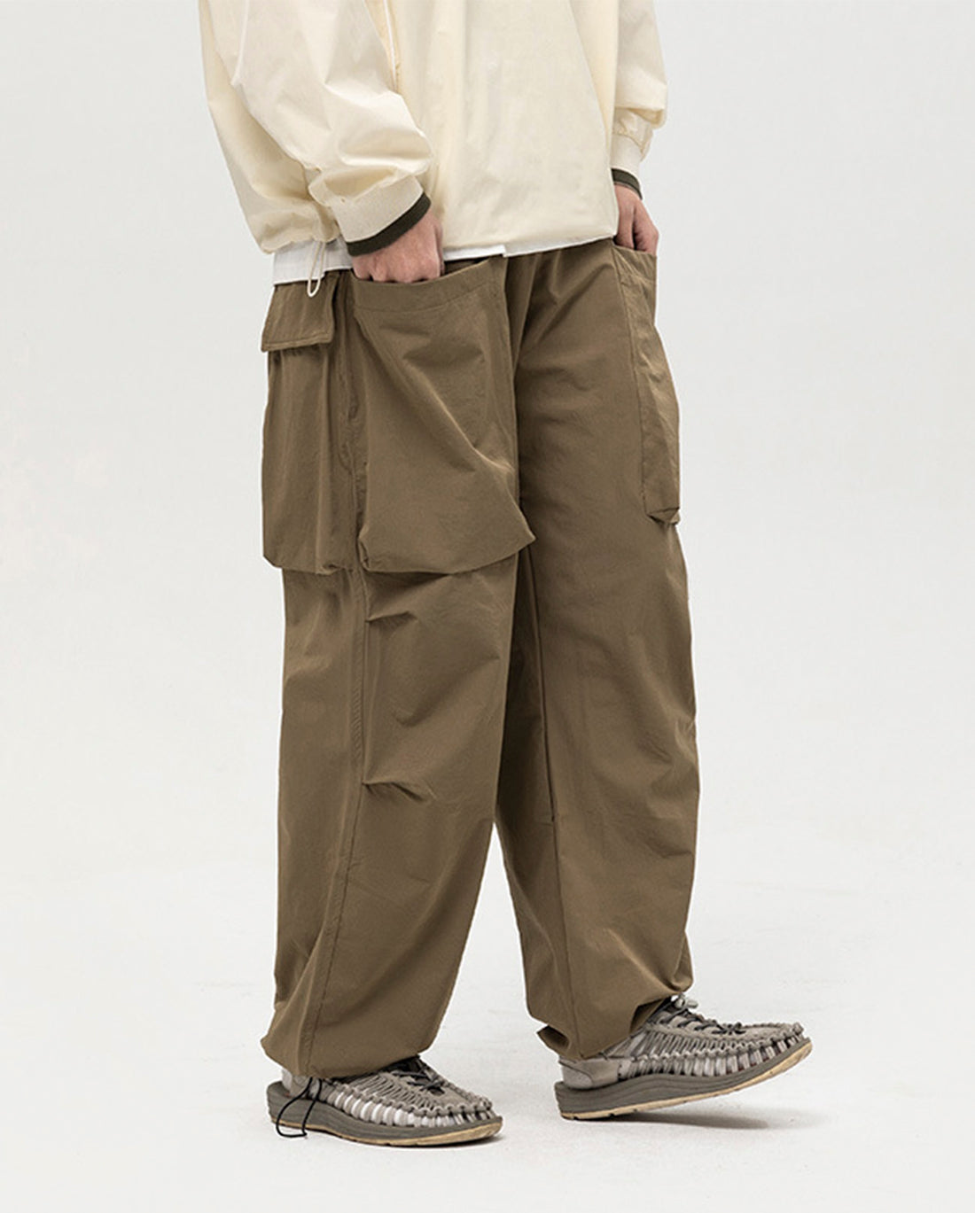 BIG POCKET TECH PANTS W841