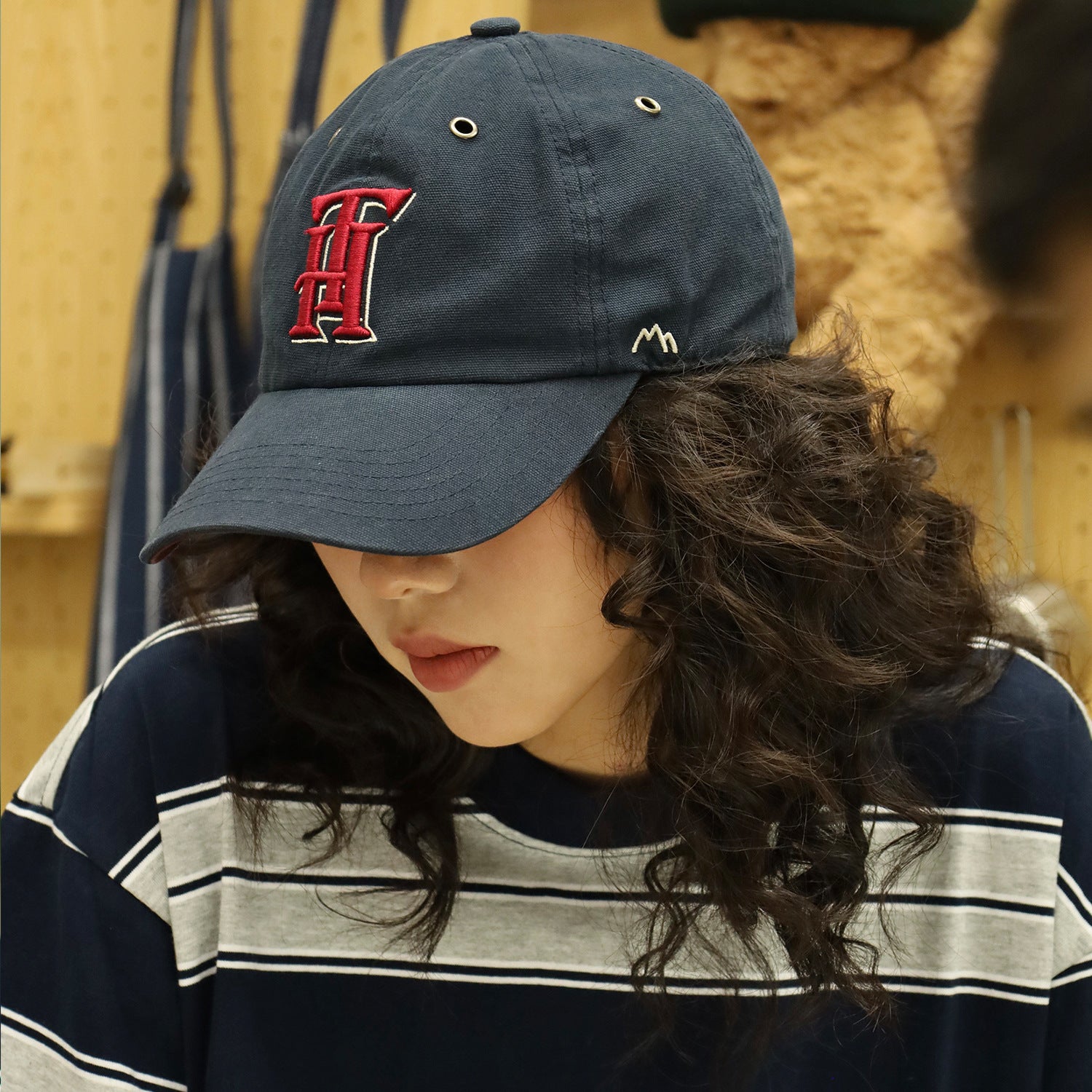 TH LOGO TWILL CAP W471